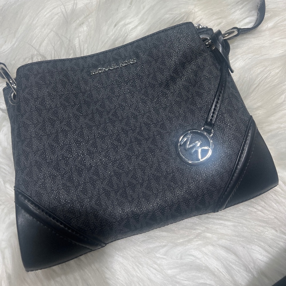 Michael Kors crossbody black logo bag